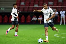 胁到自己和 胁到自己和