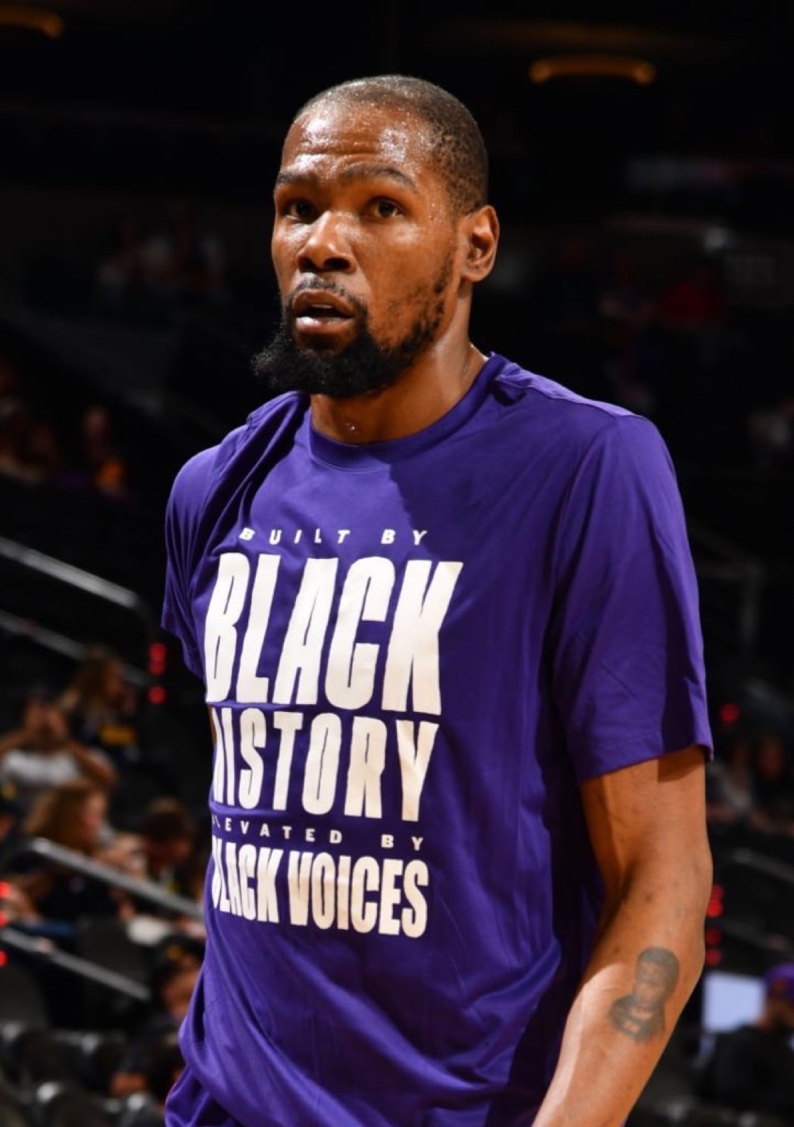 中无一缺席 中无一缺席