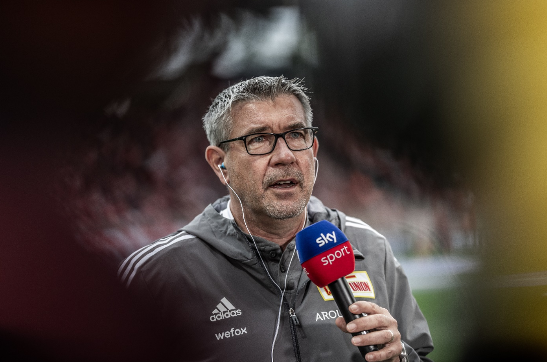 表现的中场 表现的中场